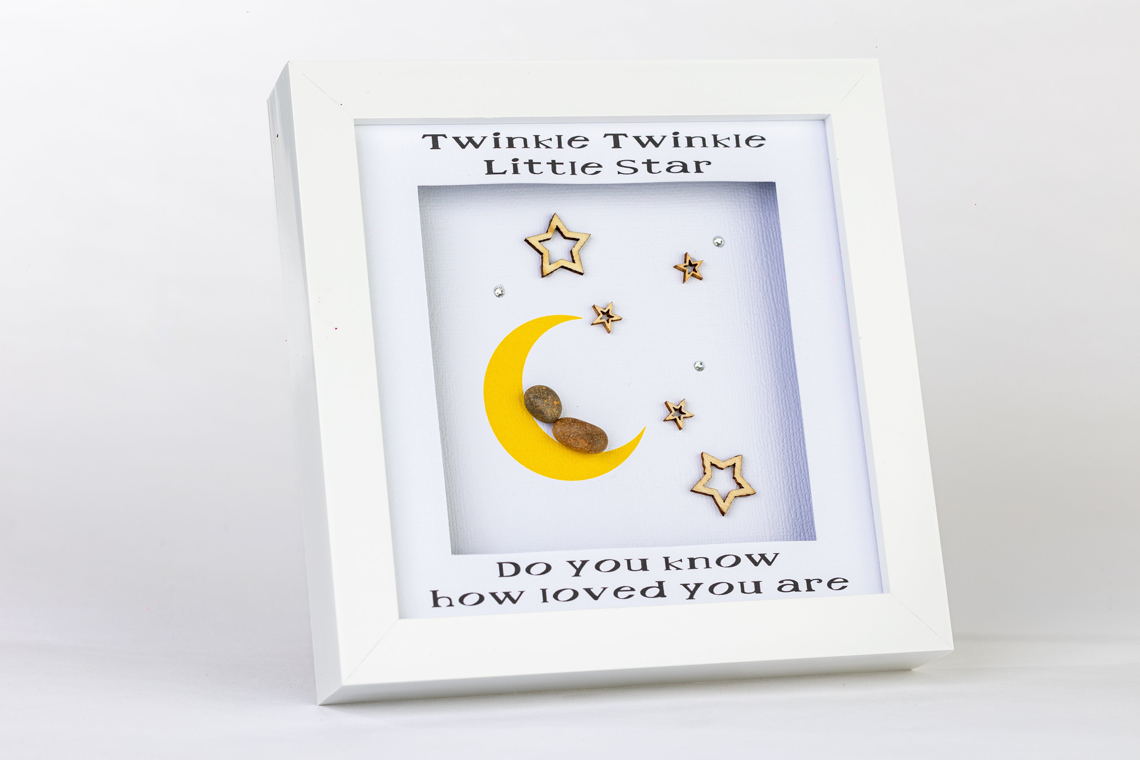 Twinkle Twinkle – Pebble Art – 6×6 Box Frame