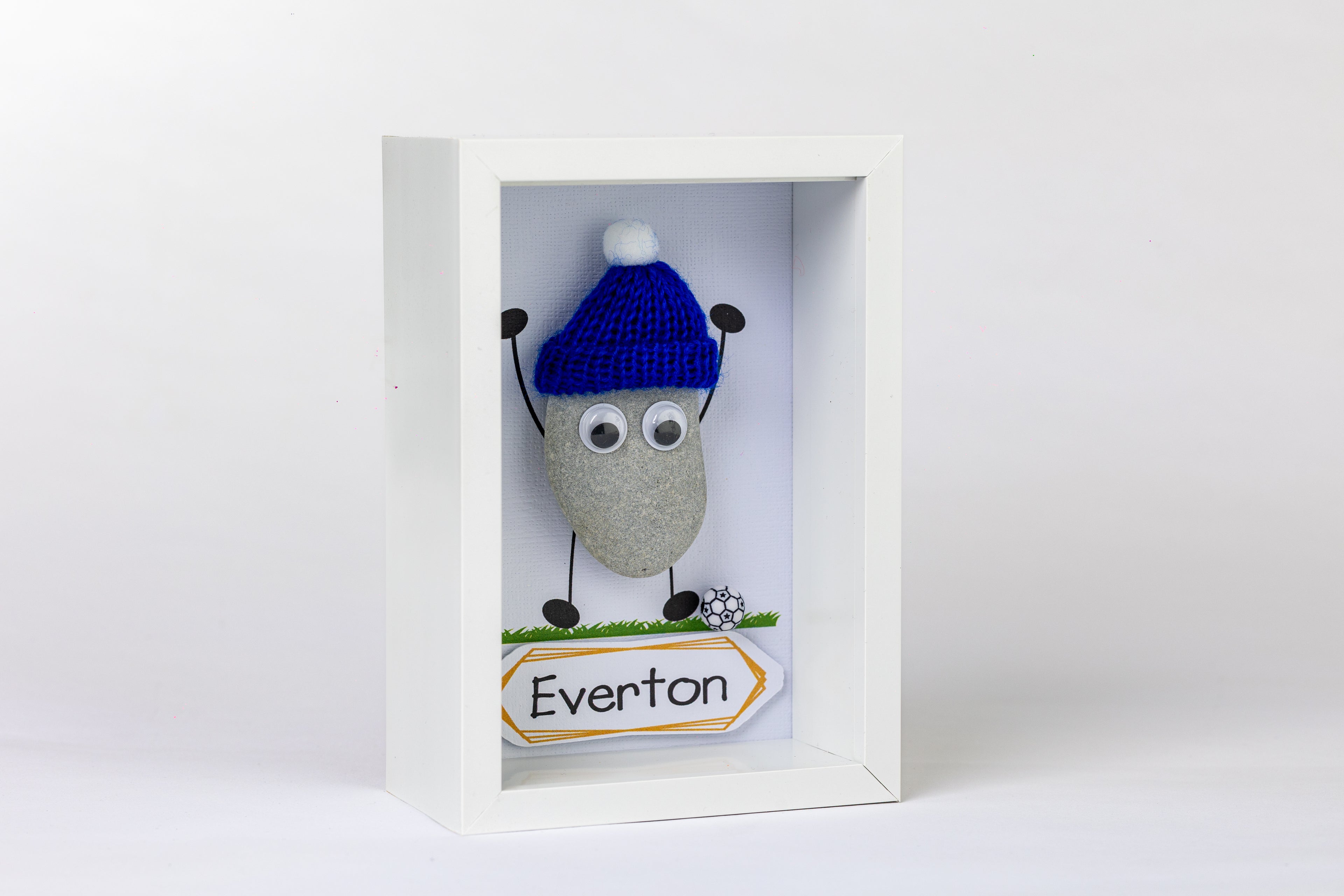 Football Fan – Pebble Art – 6×4 Deep Box Frame