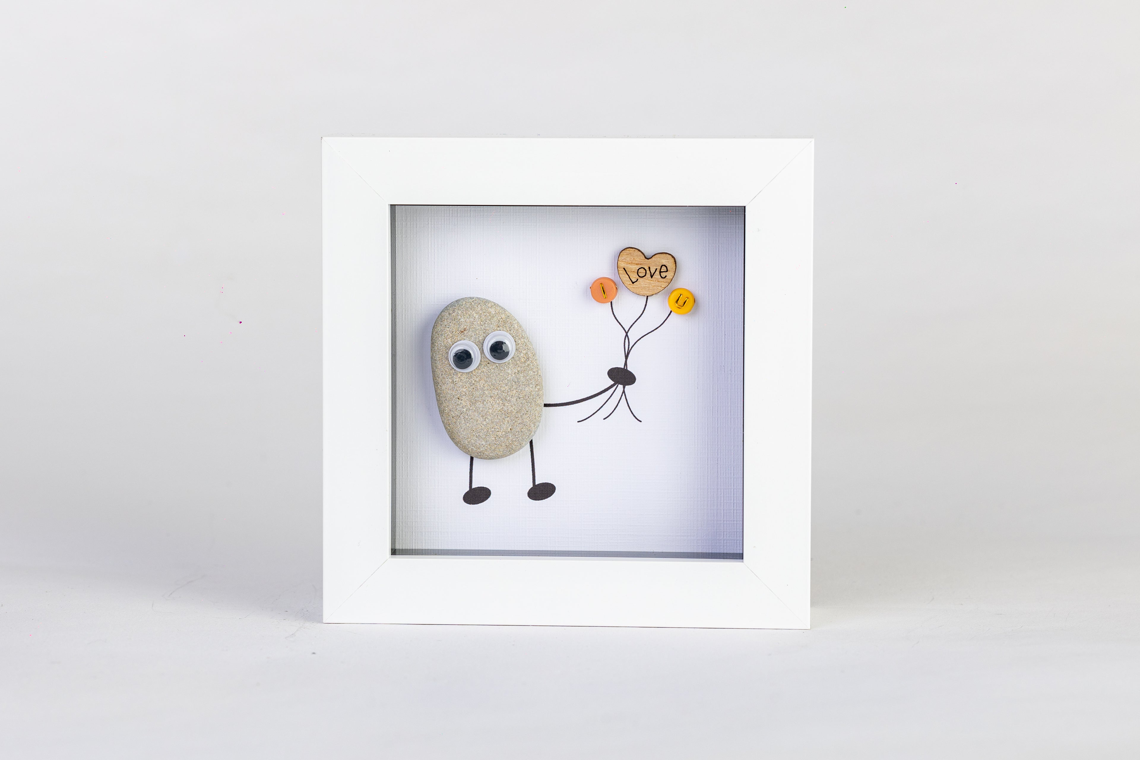 I Love U – Pebble Art – 4×4 Box Frame