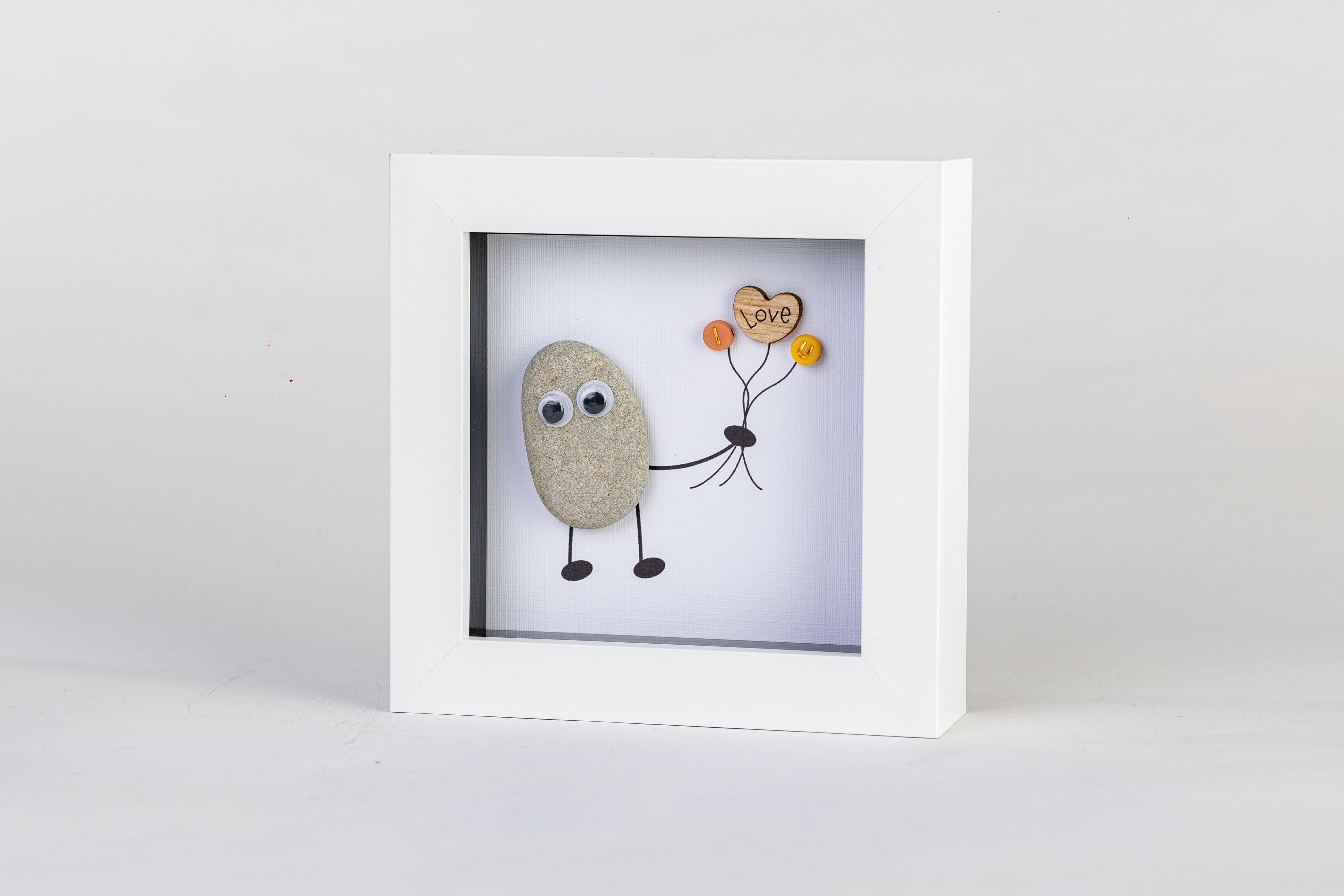 I Love U – Pebble Art – 4×4 Box Frame
